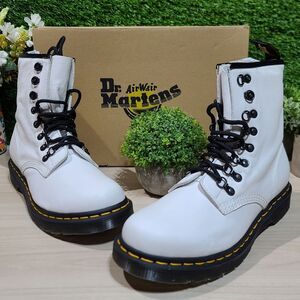 Dr. Martens 1460 Virginia Leather Laced Boots Optical White Virginia, US 9 NEW